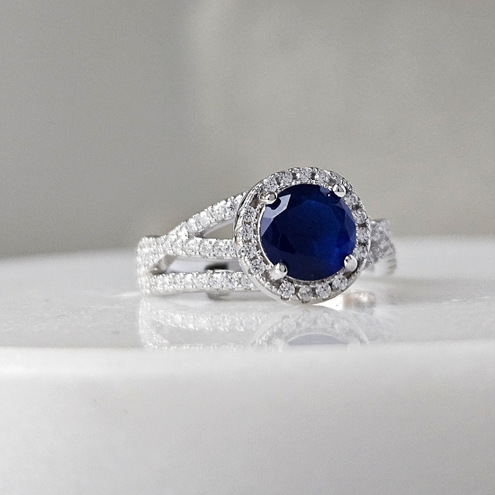 Blue Sapphire Gemstone ring, size 7, 925 Sterling Silver Charmed Aroma